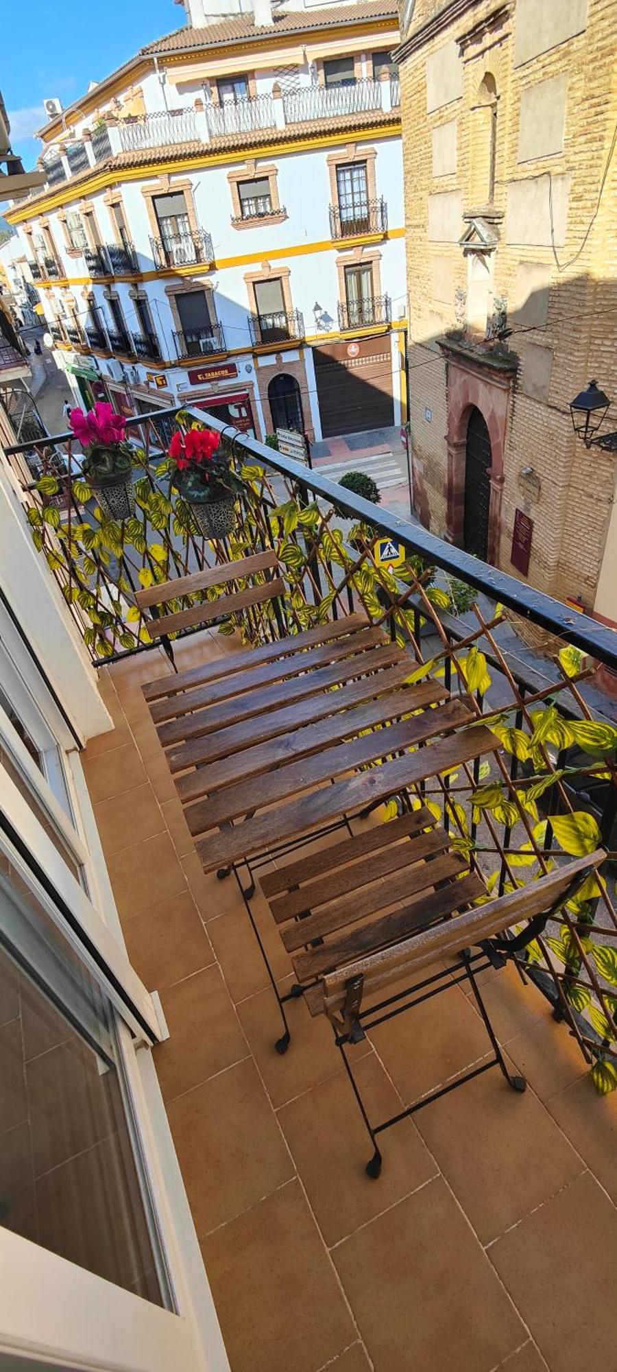 Cuadro De La Virgen - Vivienda Turistica Apartment *